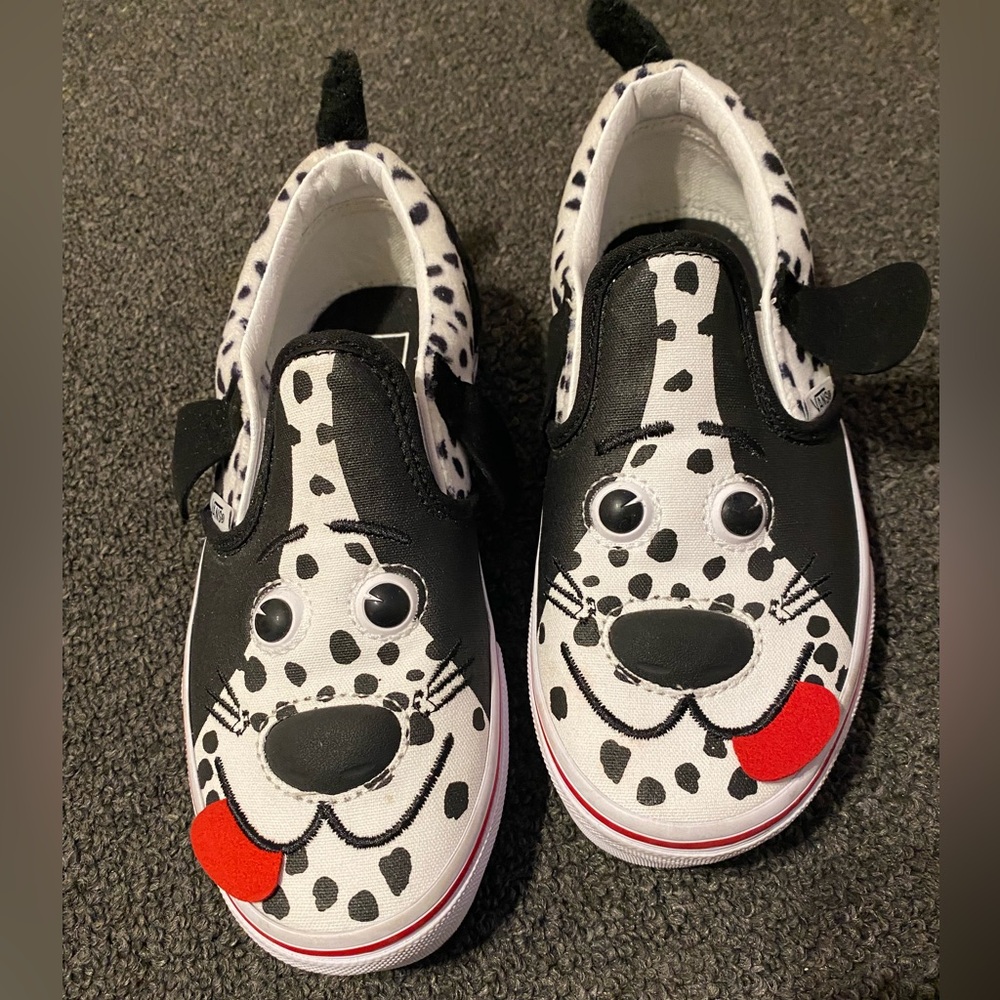NWOT - Adorable Boy’s Vans. Sz 2.5, Dalmatian dog, slip-on shoes